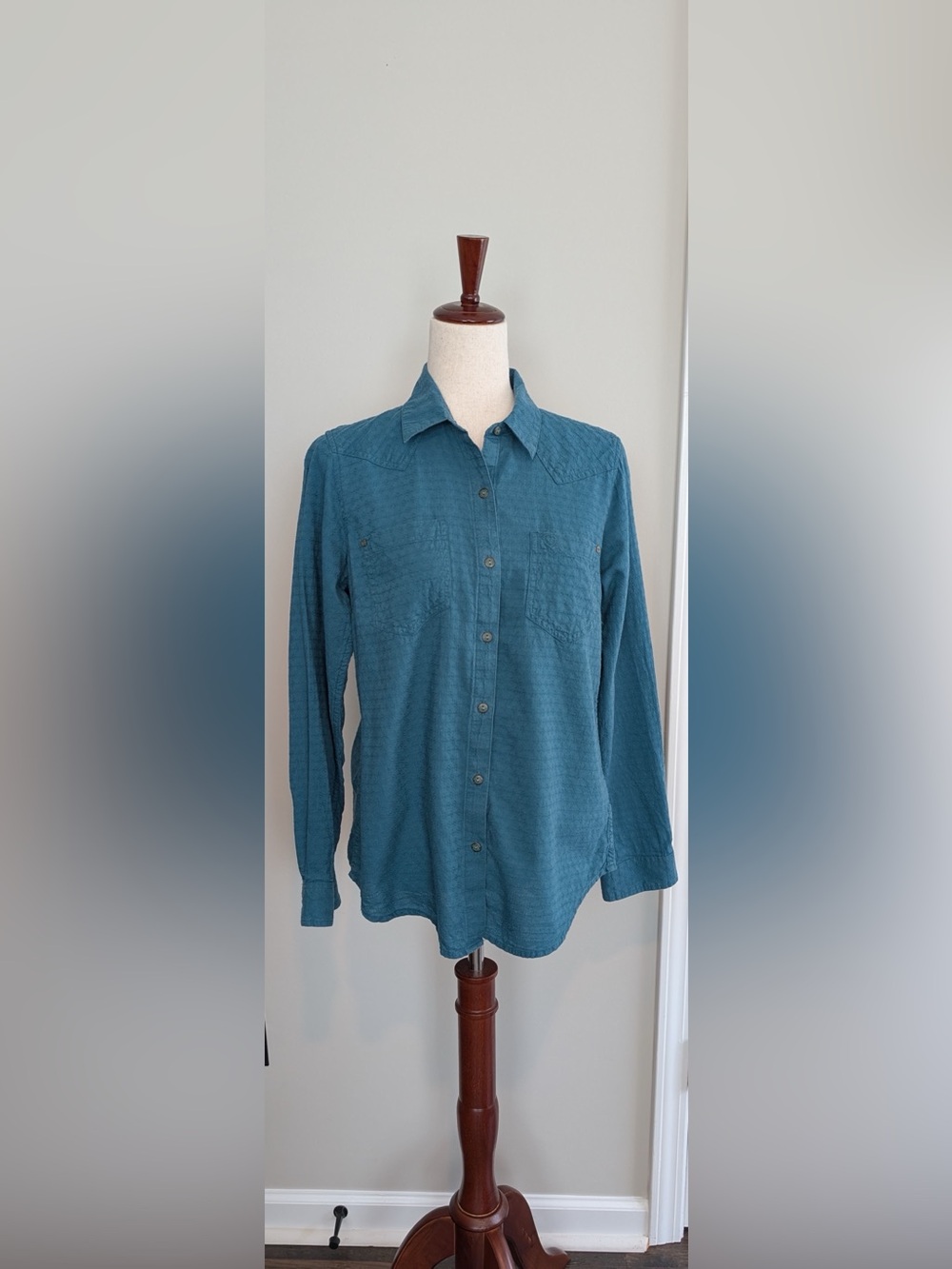 Ariat Women's Billie Jean Dobby Turquoise Long Sleeve Button Up Shirt Size Small
